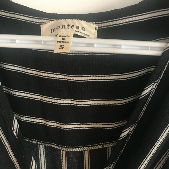 Blacks and white dress - Picture 2 of 2